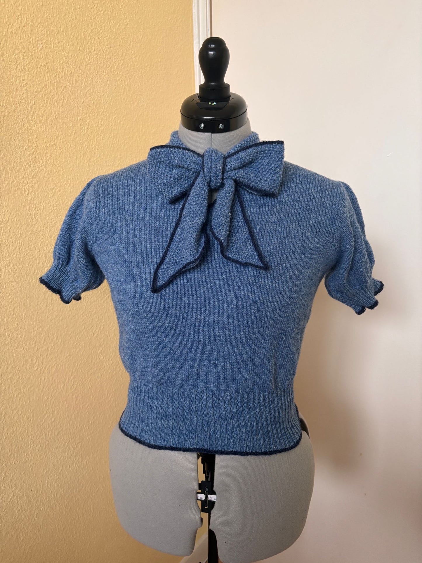 30s Bowtie Blouse (90 cm / 36” bust)