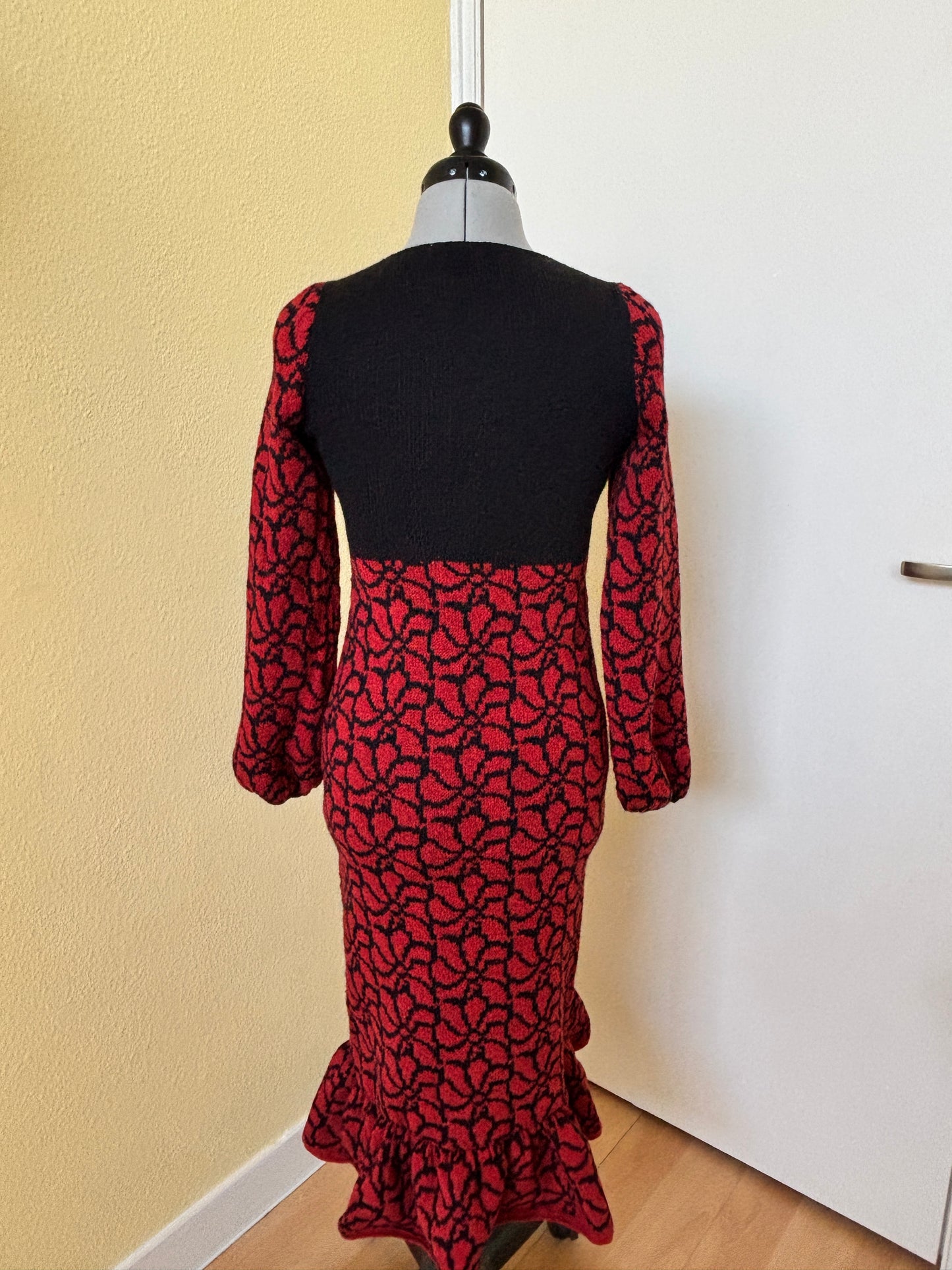70s knitted dress (bespoke)